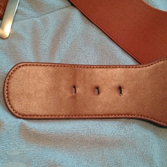 Brown stretchy size L belt - Picture 6 of 7